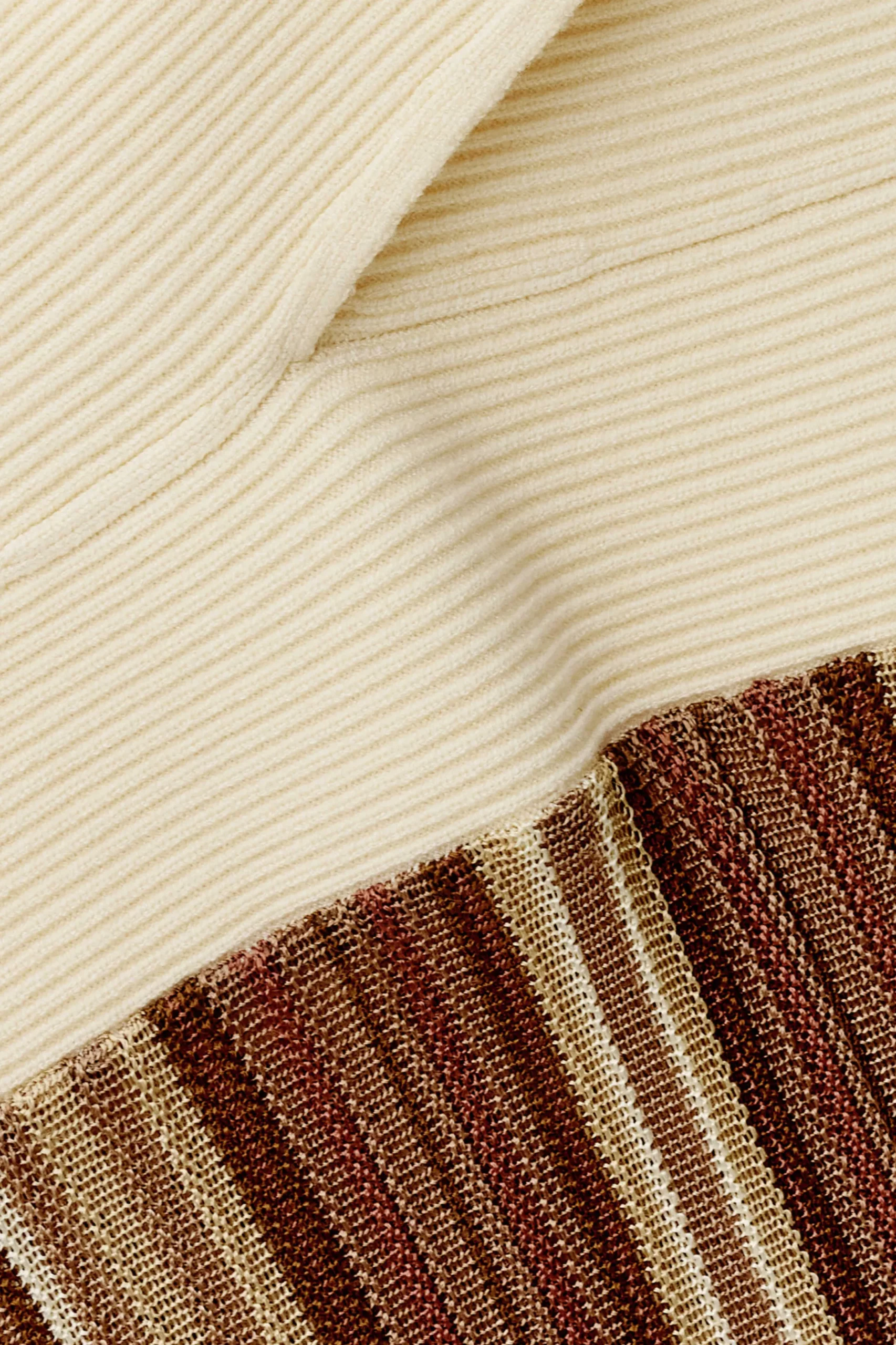ATIA ROBE