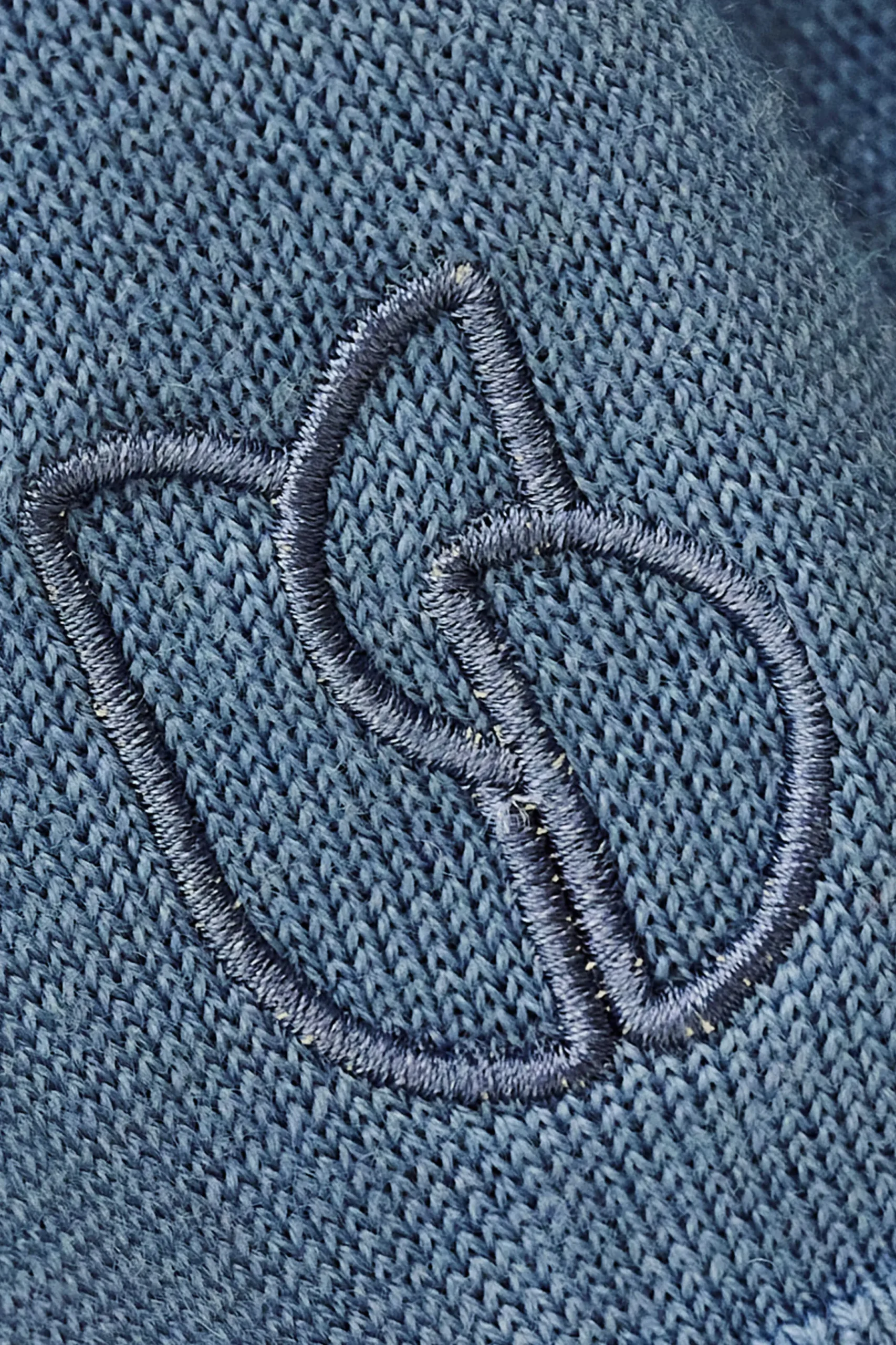 BYLEIL pull boutons dorés