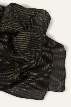 CLOE foulard métallisé 115 €