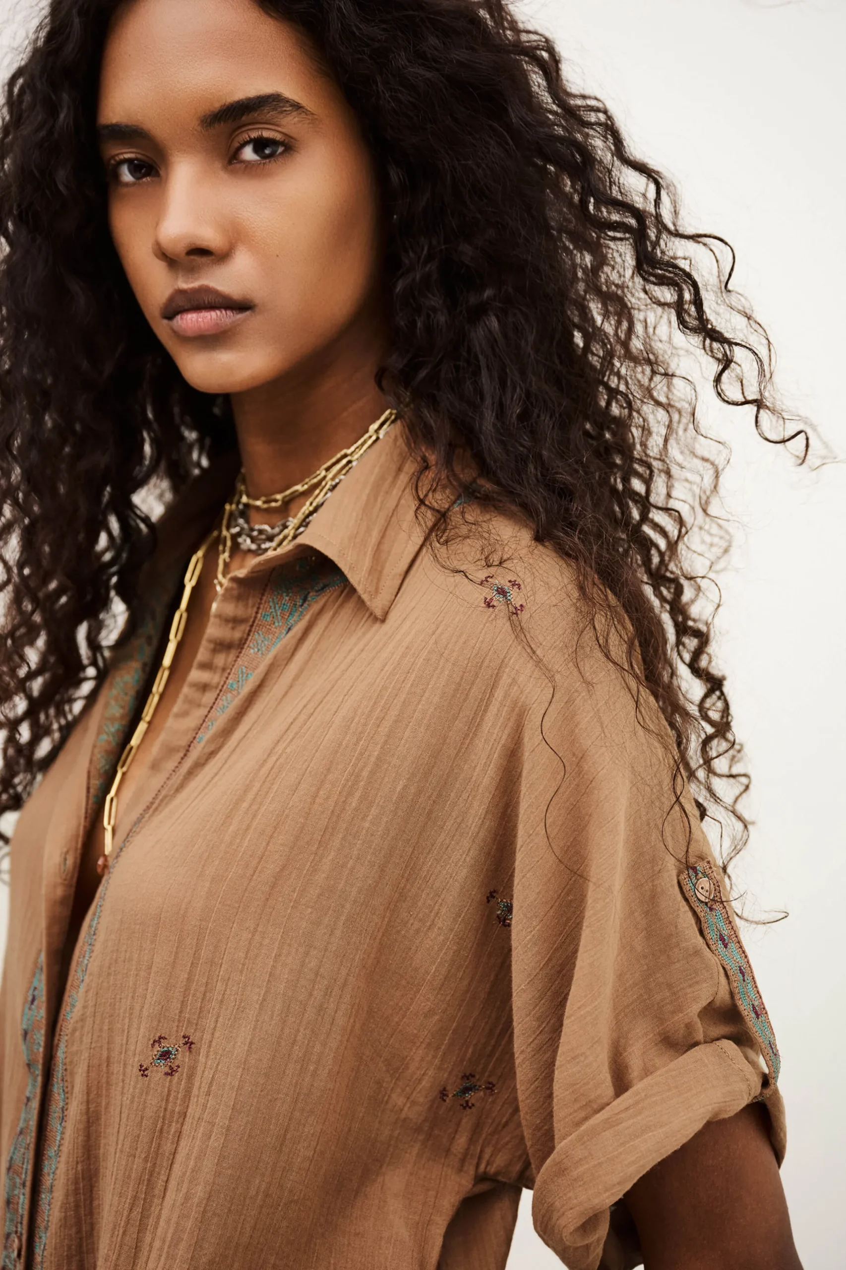 DAELA chemise brodée