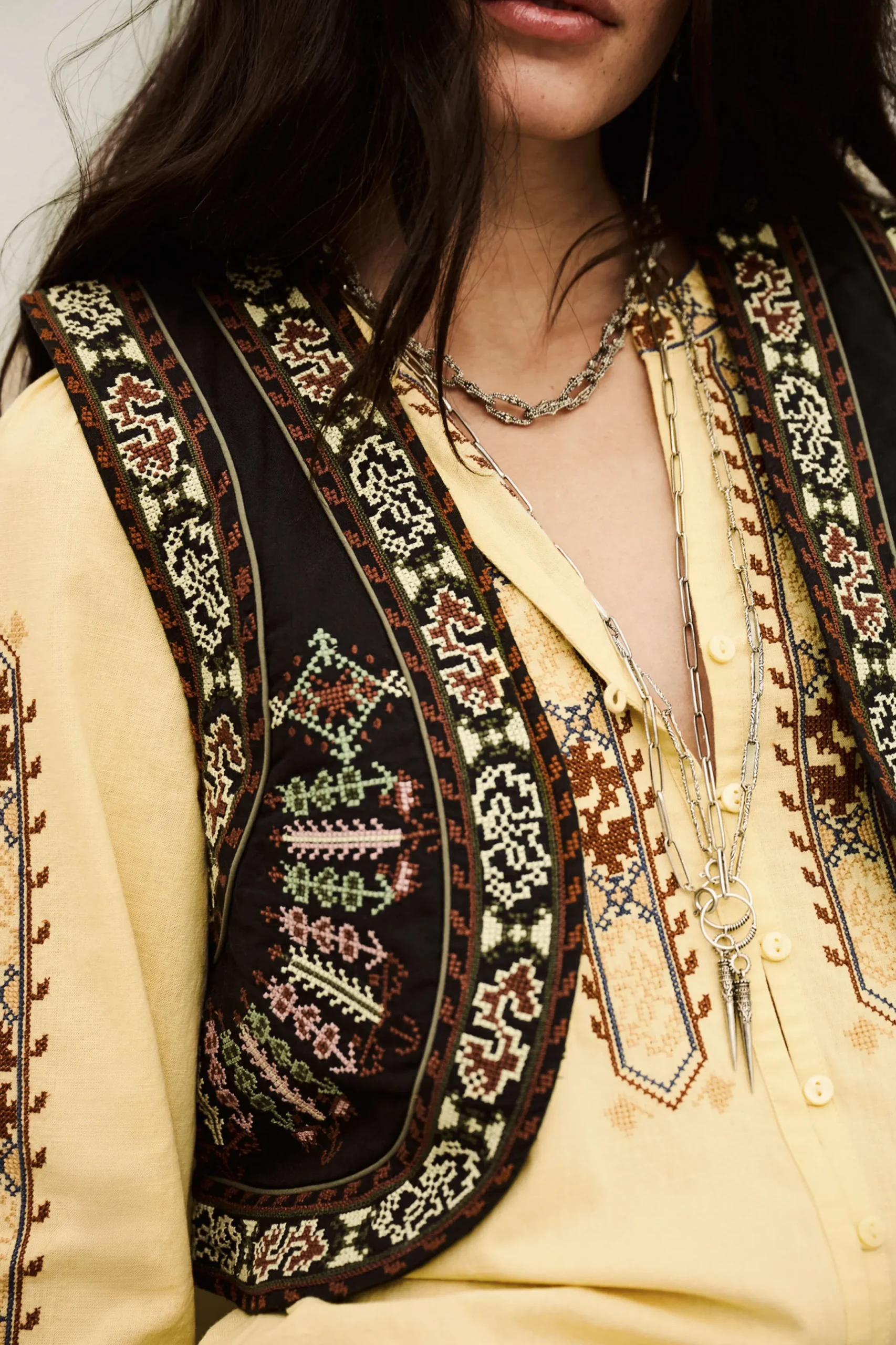 FOSCA gilet brodé court