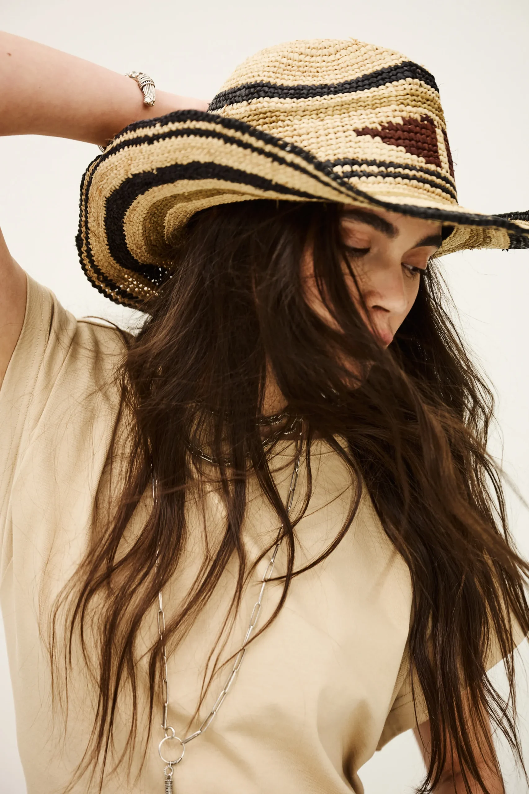 HINDIRA chapeau tressé