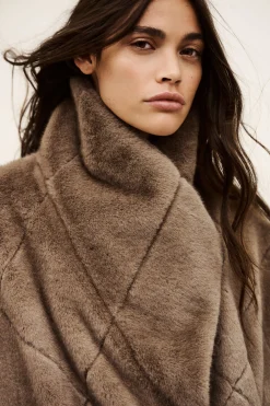PINIE manteau fausse fourrure